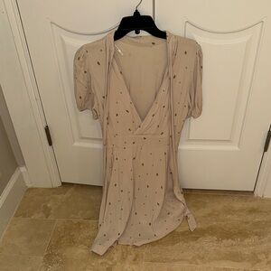Free people, like new, reversible Beige Wrap Dress with Green Polka Dots